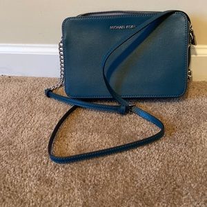 Michael Kors small blue cross body chain link bag